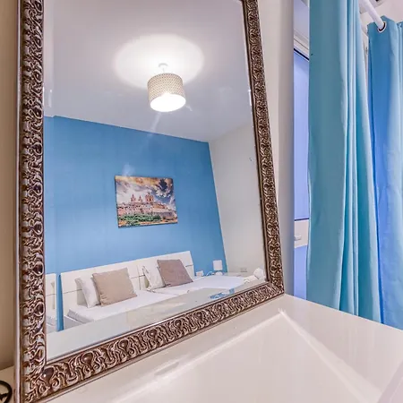 St The Traditional 4-bed Townhouse In *