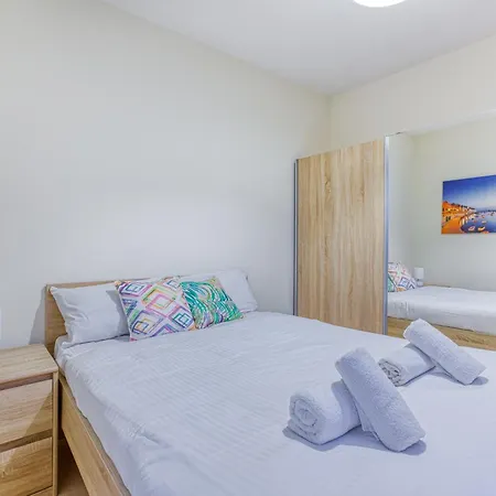 Ferienhaus St The Traditional 4-bed Townhouse In